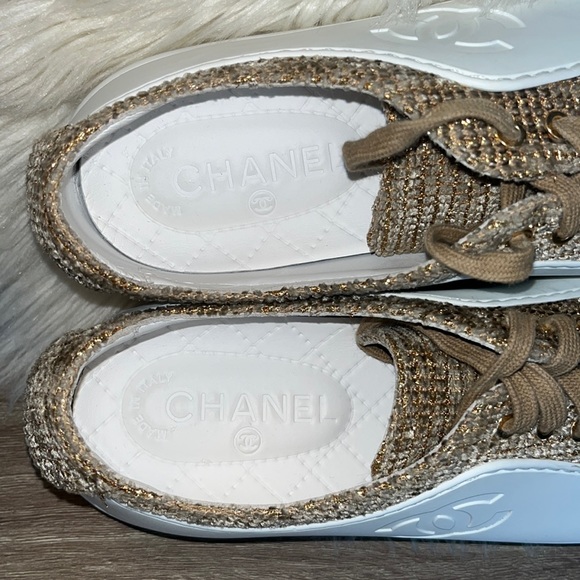 Authentic Chanel Tweed/Leather Interlocking CC Logo Sneakers - Picture 12 of 16